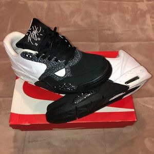 Nike air flight 13 b/w only tried on never worn